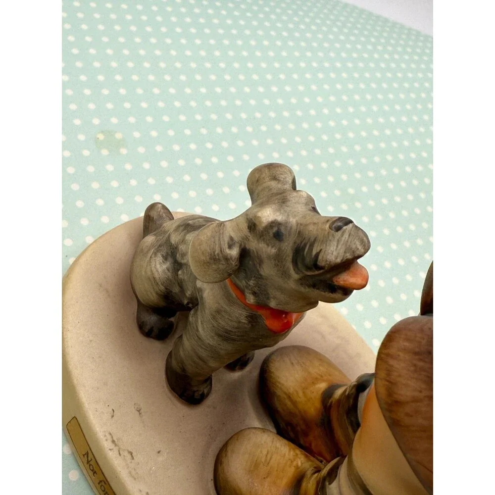 Hummel Goebel "NOT FOR YOU" Boy with Bouquet and Dog TMK4 #317 - 5.5" Tall - Picture 9 of 11